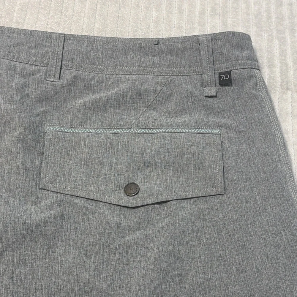 7 Diamonds Shorts Mens 38 Gray Performance Casual Stretch Lightweight Golf